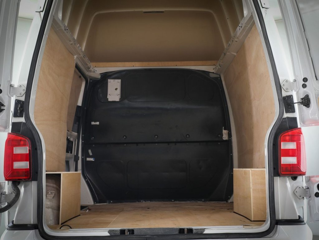 Used Volkswagen Transporter 2020 for sale - 77739540: Photo 11