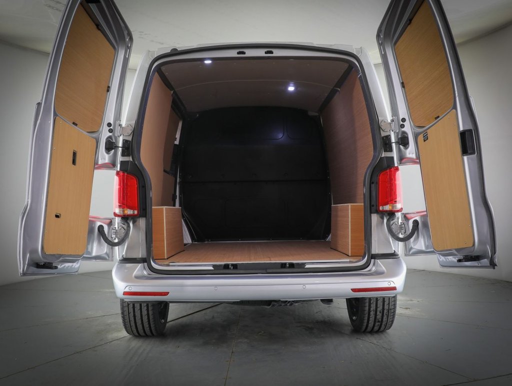 Used Volkswagen Transporter 2023 for sale - 78172517: Photo 14