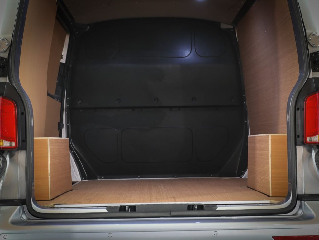 Used Volkswagen Transporter 2023 for sale - 78172517: Photo 16