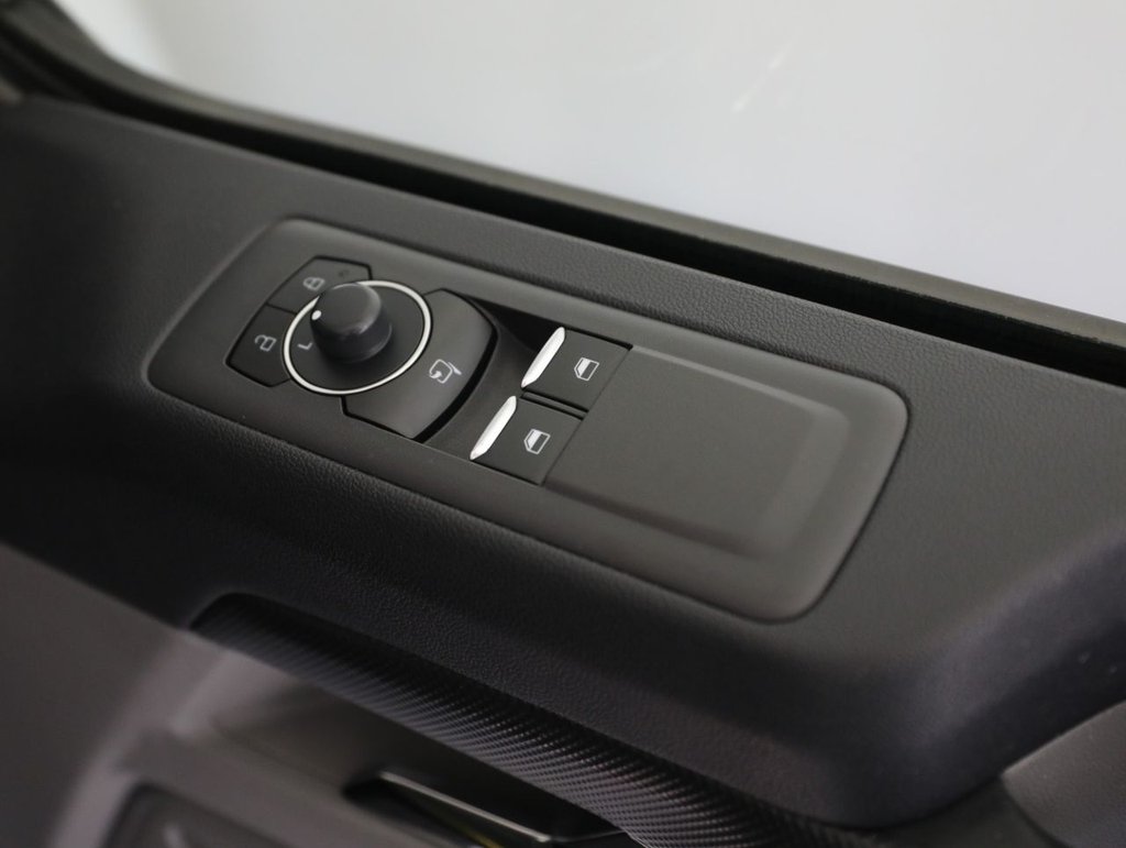 Used Ford Transit Custom 2024 for sale - 77010123: Photo 30