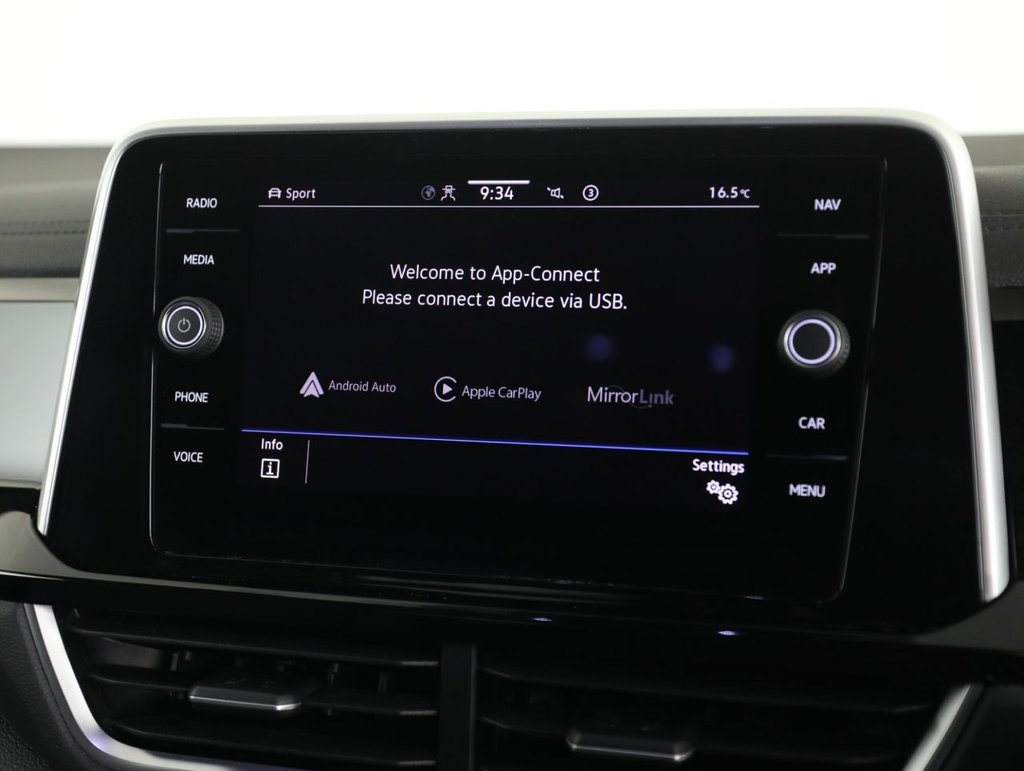 Used Volkswagen T-Roc 2022 for sale - 78134555: Photo 34