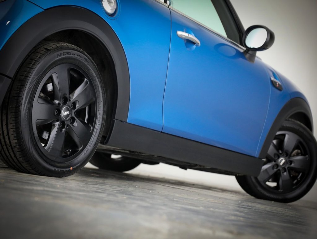 Used MINI Convertible 2021 for sale - 77927164: Photo 9