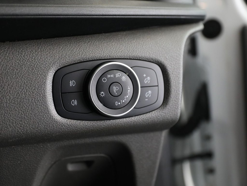 Used Ford Transit Custom 2020 for sale - 77084056: Photo 32