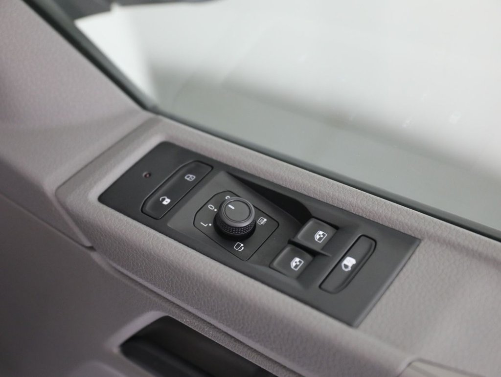 Used Volkswagen Transporter 2021 for sale - 77239322: Photo 34
