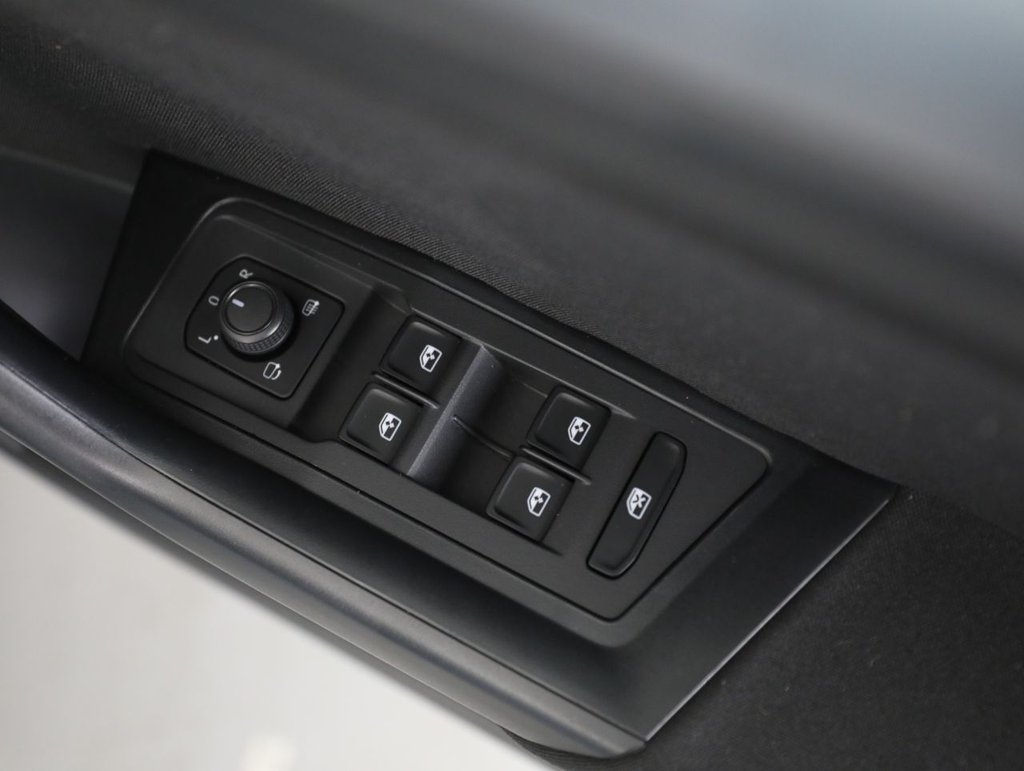 Used Volkswagen T-Roc 2022 for sale - 77995282: Photo 38