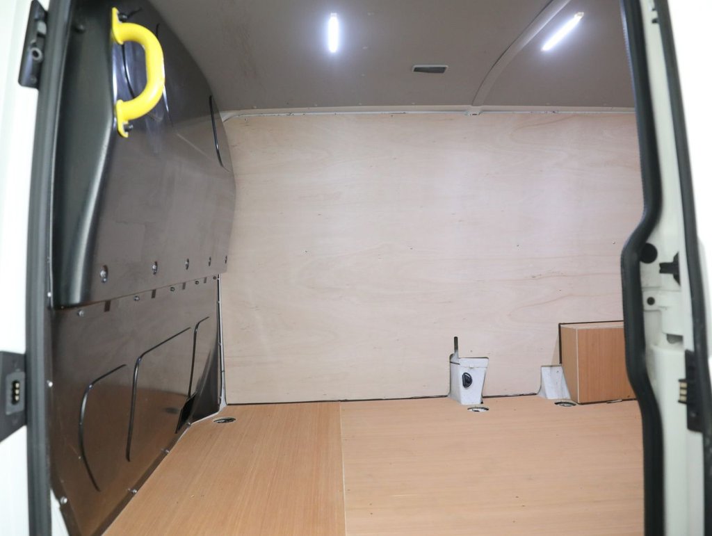 Used Volkswagen Transporter 2019 for sale - 77764843: Photo 34