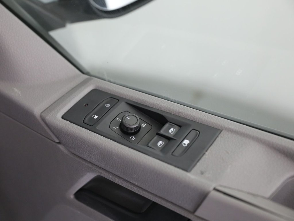 Used Volkswagen Transporter 2021 for sale - 77463363: Photo 33