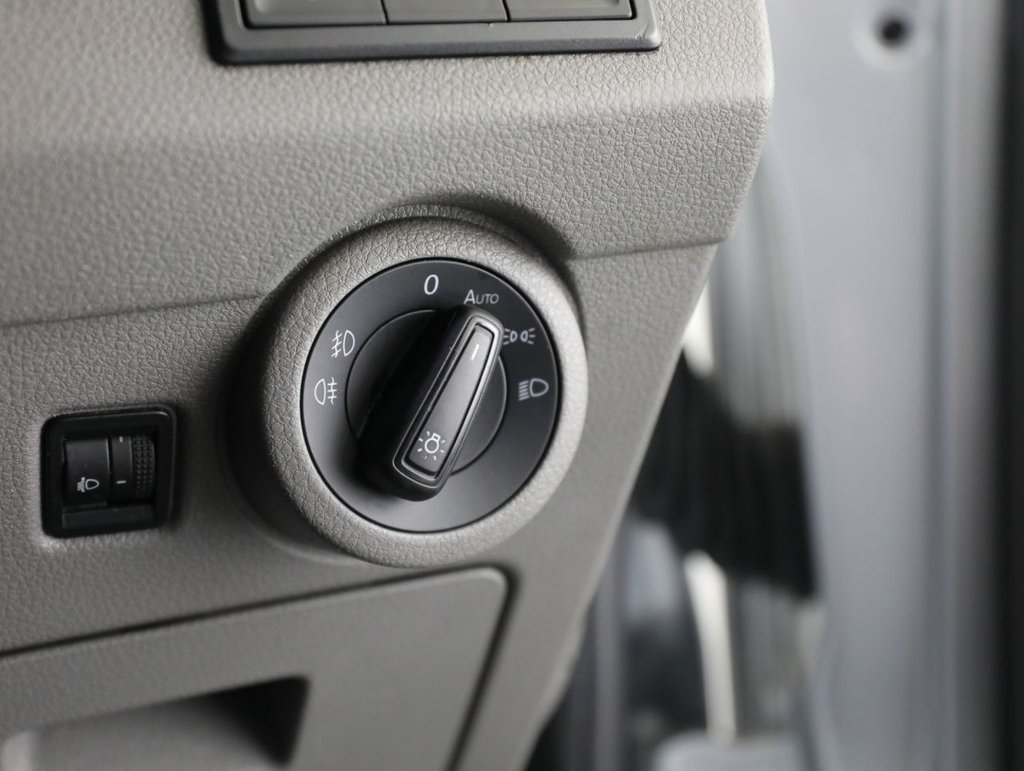 Used Volkswagen Transporter 2021 for sale - 77463363: Photo 35