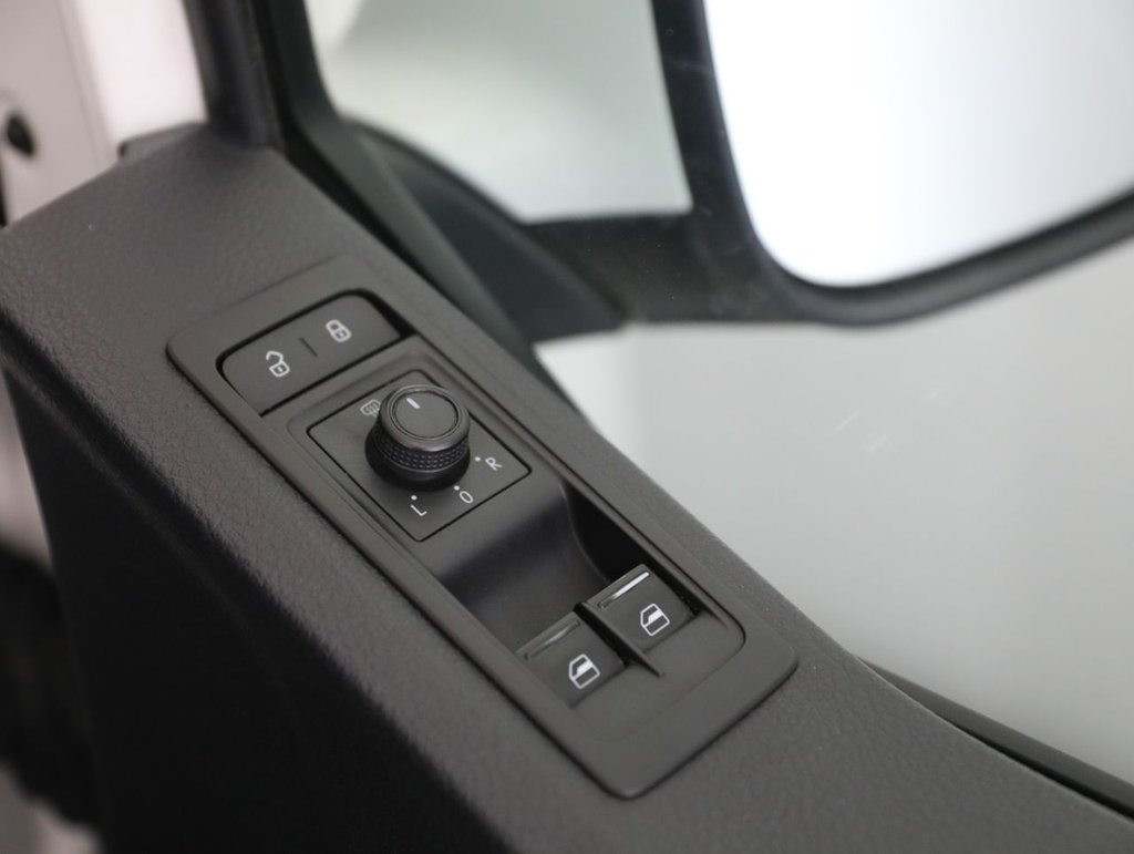 Used Volkswagen Transporter 2019 for sale - 78186618: Photo 33