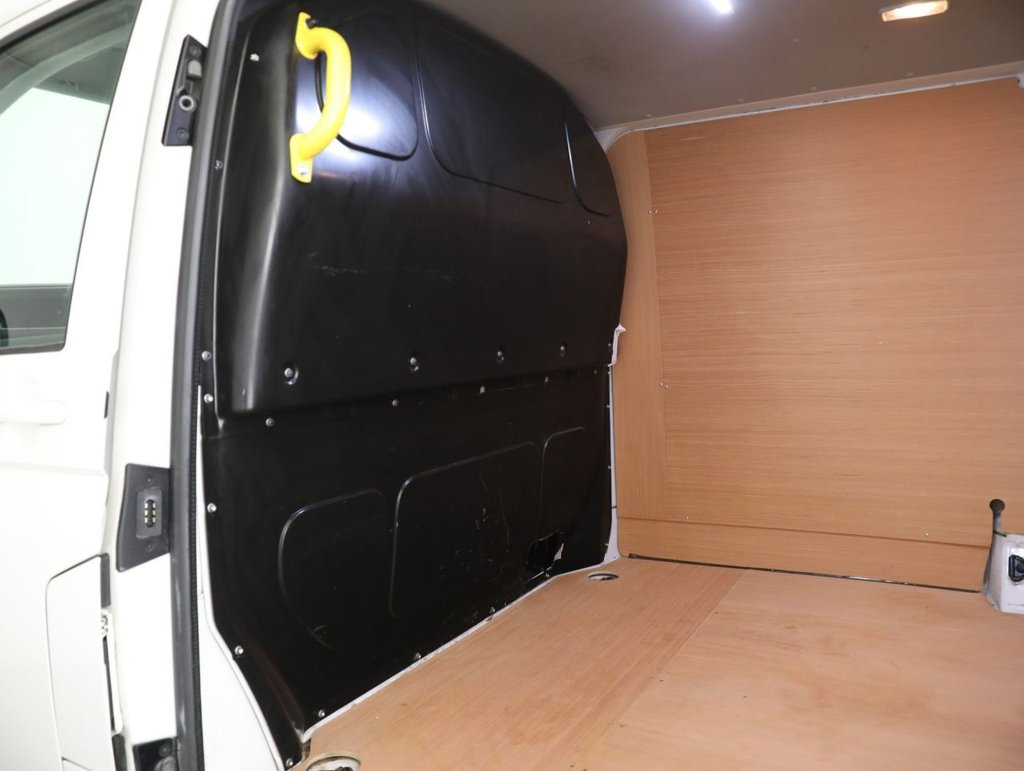 Used Volkswagen Transporter 2019 for sale - 78186618: Photo 39