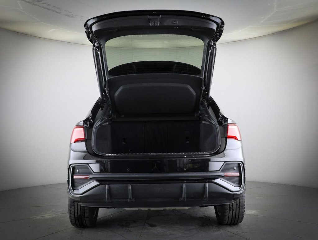 Used Audi Q3 2021 for sale - 76500967: Photo 14