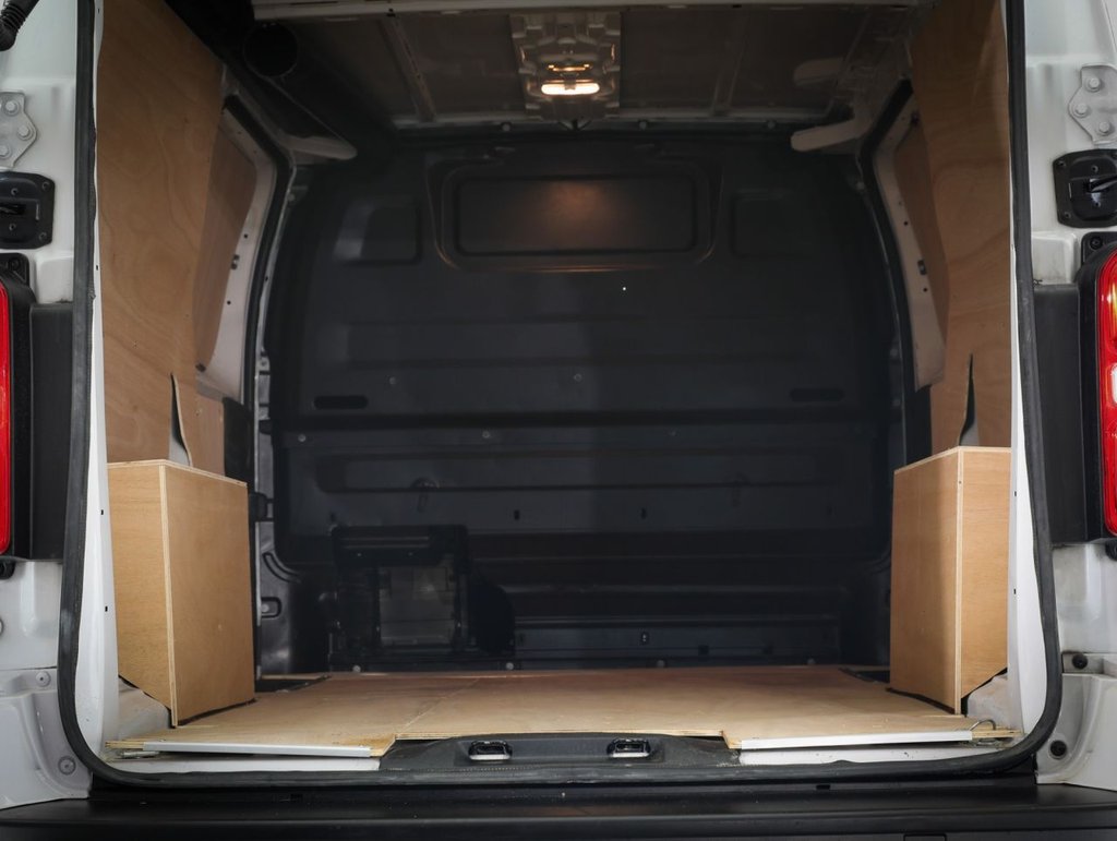 Used Vauxhall Vivaro 2023 for sale - 77620956: Photo 17