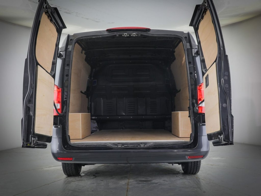 Used Mercedes-Benz Vito 2021 for sale - 77620881: Photo 12