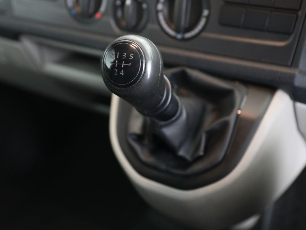 Used Volkswagen Transporter 2019 for sale - 77710875: Photo 20