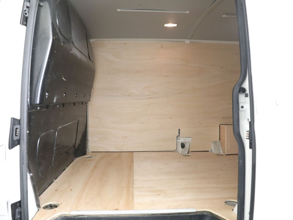 Used Volkswagen Transporter 2019 for sale - 77710875: Photo 33