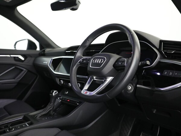 Used Audi Q3 2021 for sale - 75771026: Photo 32