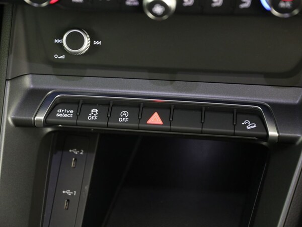Used Audi Q3 2021 for sale - 75771026: Photo 42