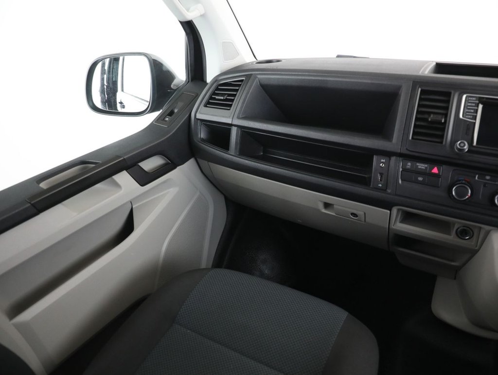 Used Volkswagen Transporter 2019 for sale - 78136919: Photo 31