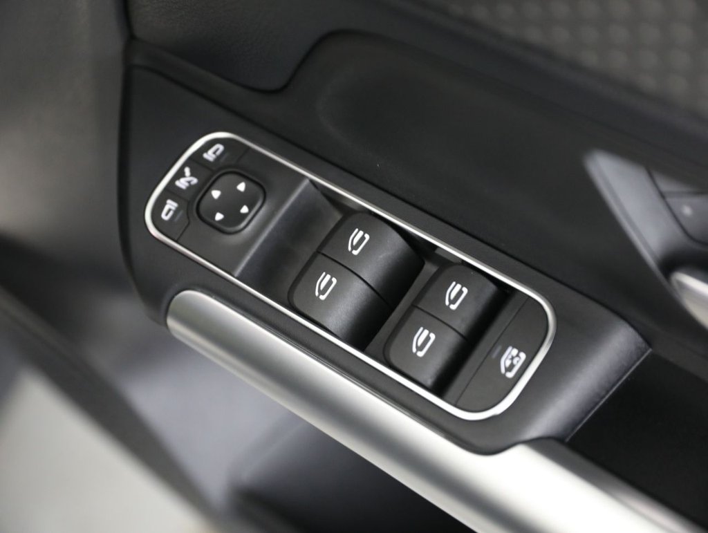 Used Mercedes-Benz GLA 2024 for sale - 76474638: Photo 33