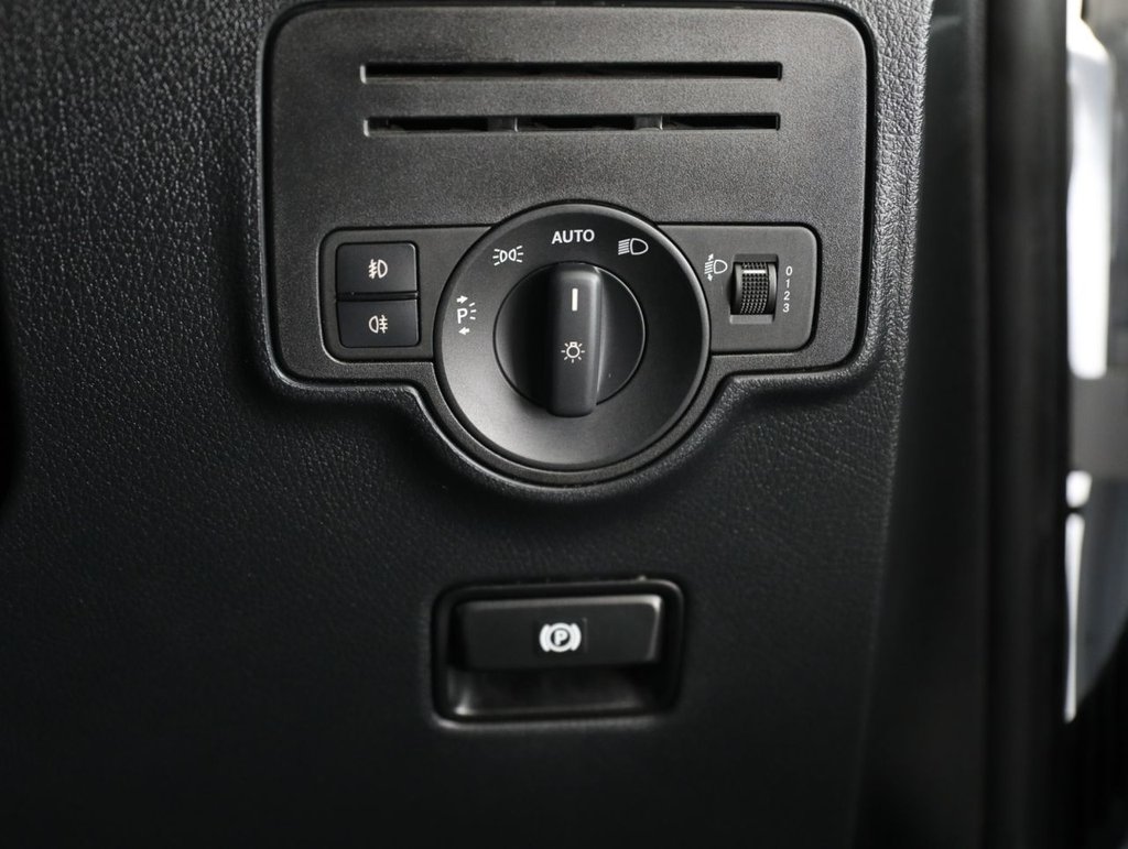 Used Mercedes-Benz Vito 2023 for sale - 77480187: Photo 32