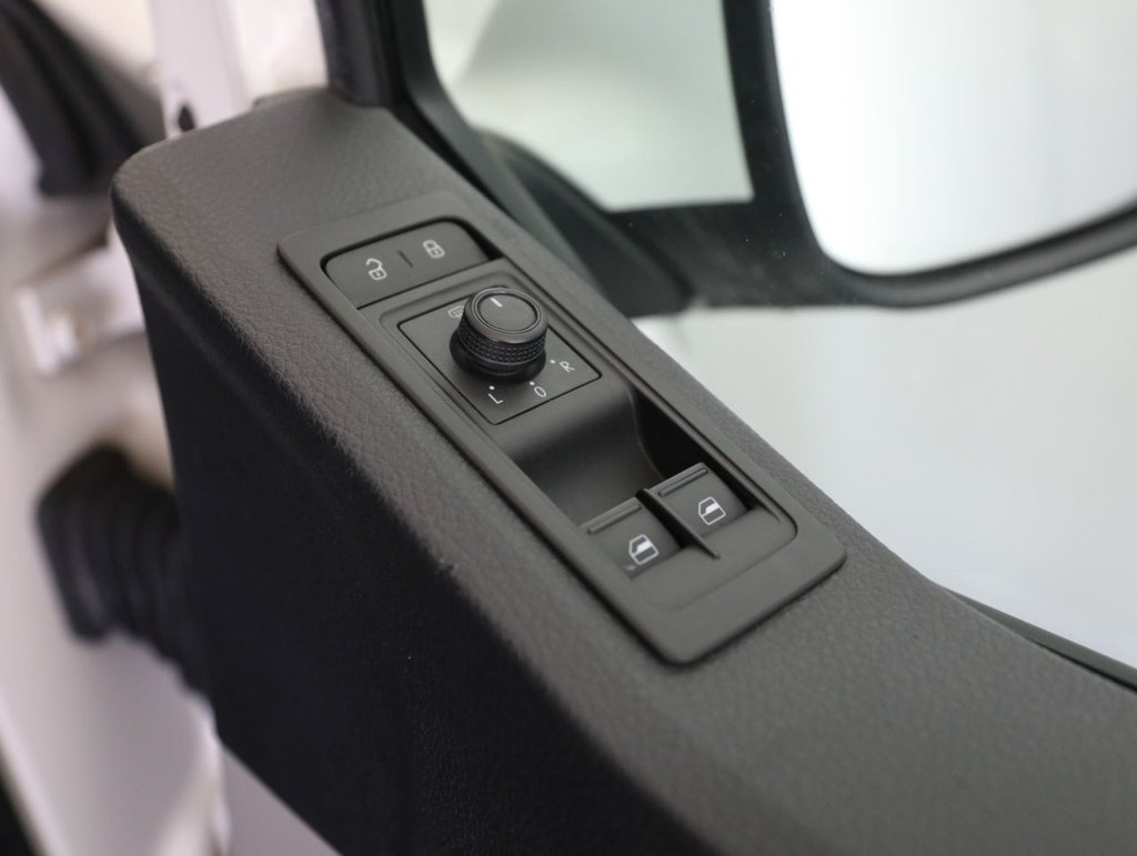 Used Volkswagen Transporter 2019 for sale - 77739556: Photo 25