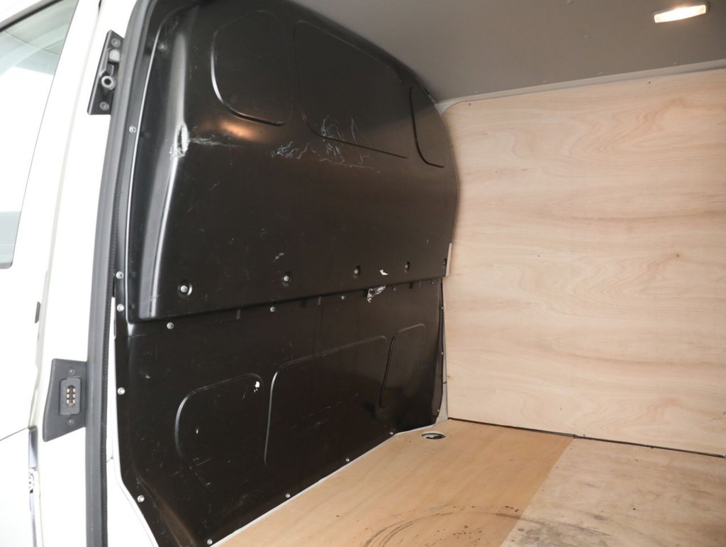 Used Volkswagen Transporter 2019 for sale - 77739556: Photo 38