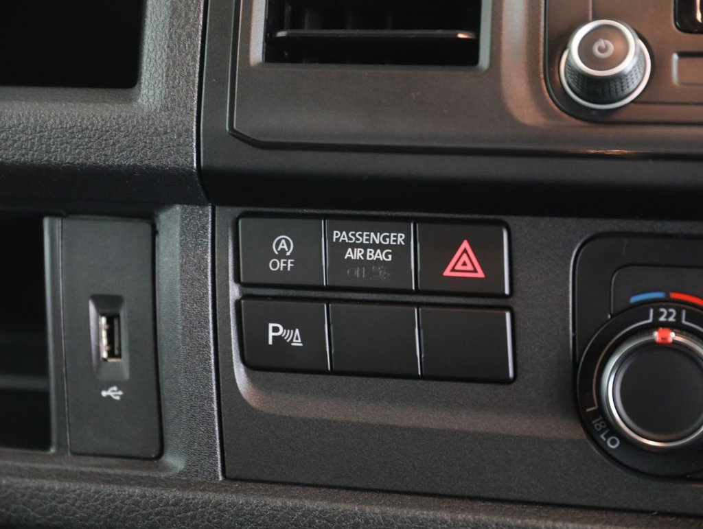 Used Volkswagen Transporter Shuttle 2019 for sale - 77936531: Photo 39