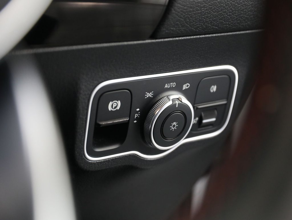 Used Mercedes-Benz EQA 2022 for sale - 76168453: Photo 27