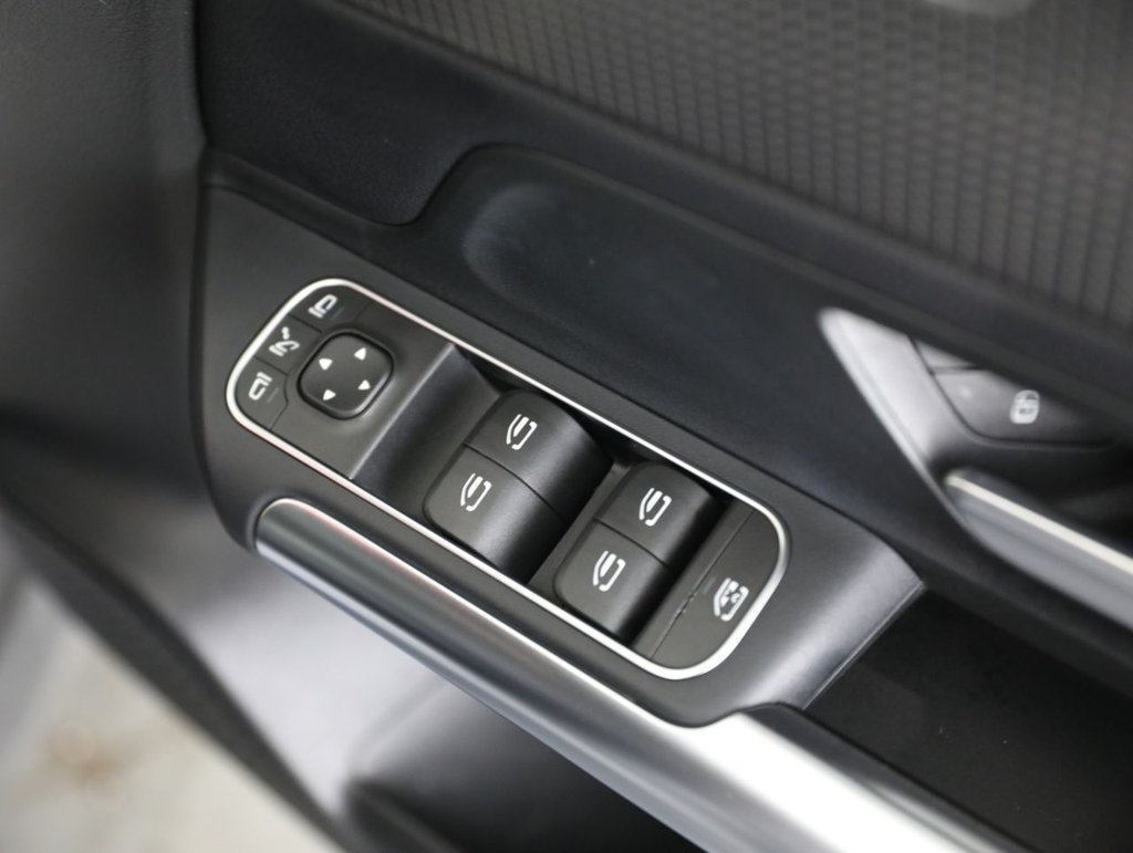 Used Mercedes-Benz GLA 2022 for sale - 77145732: Photo 35