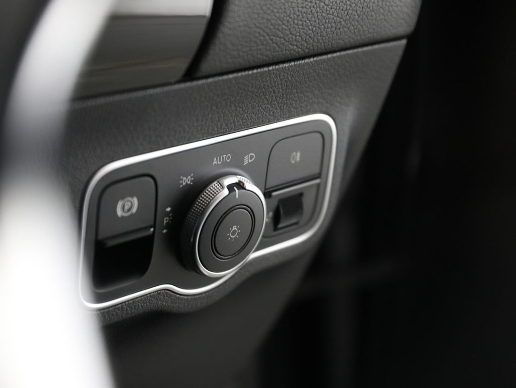 Used Mercedes-Benz GLA 2022 for sale - 77145732: Photo 38