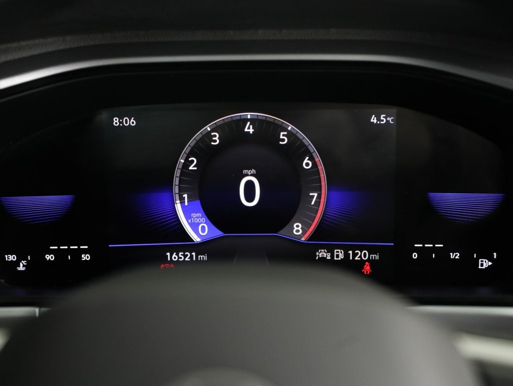 Used Volkswagen T-Roc 2023 for sale - 78036455: Photo 23