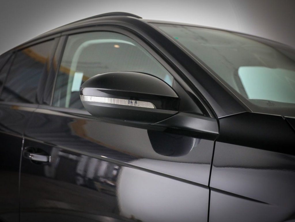 Used Volkswagen T-Roc 2023 for sale - 78036455: Photo 8