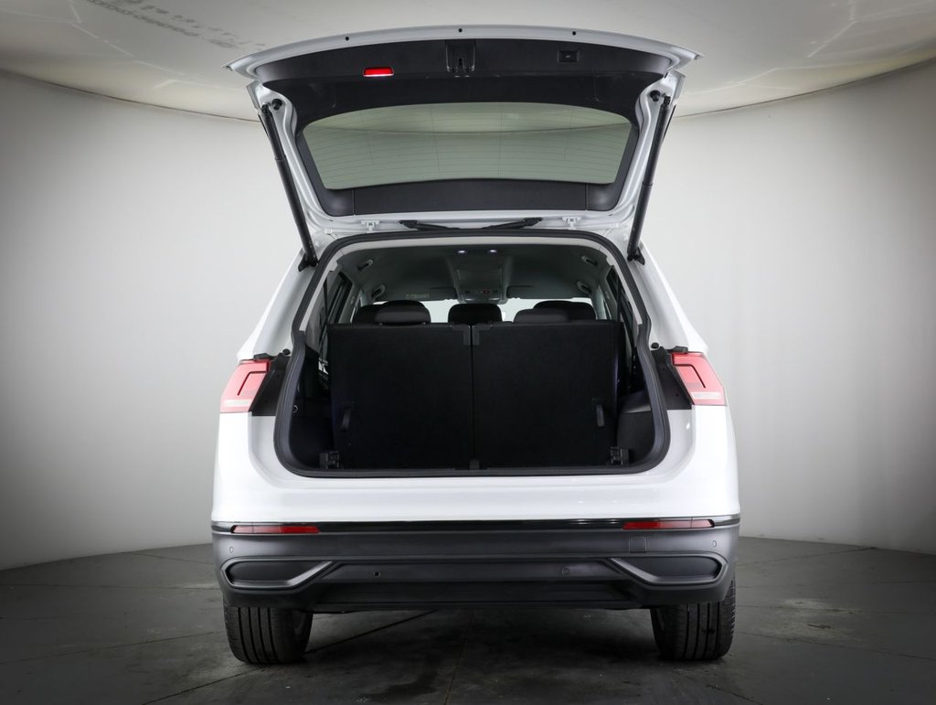 Used Volkswagen Tiguan Allspace 2023 for sale - 77995284: Photo 16