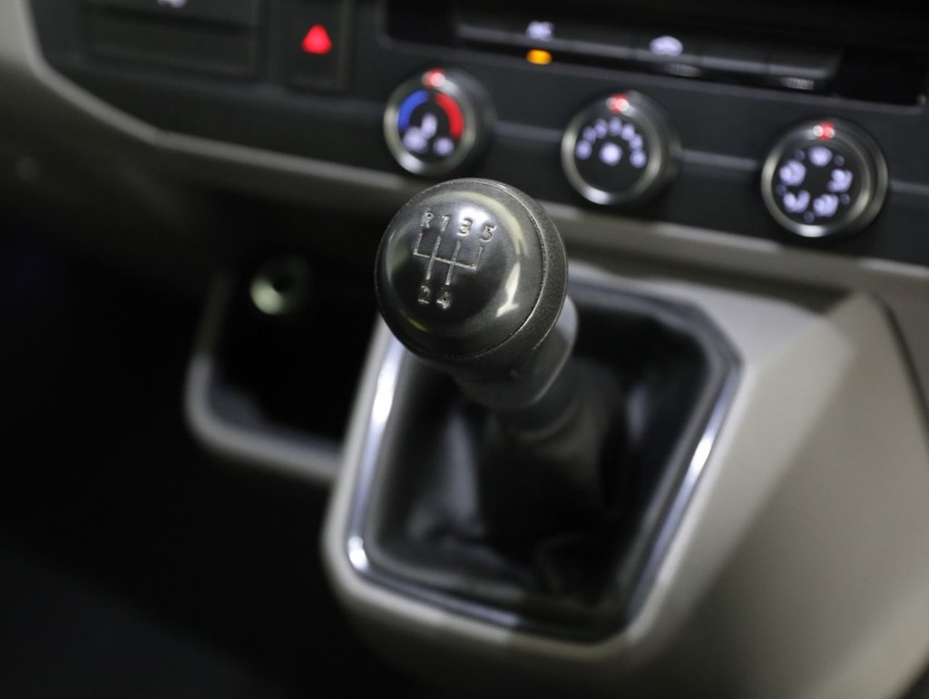 Used Volkswagen Transporter 2021 for sale - 77205517: Photo 23