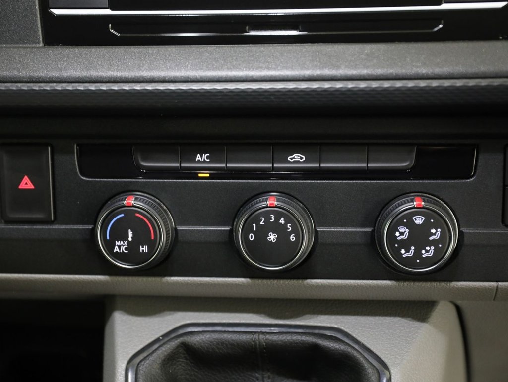 Used Volkswagen Transporter 2021 for sale - 77205517: Photo 27