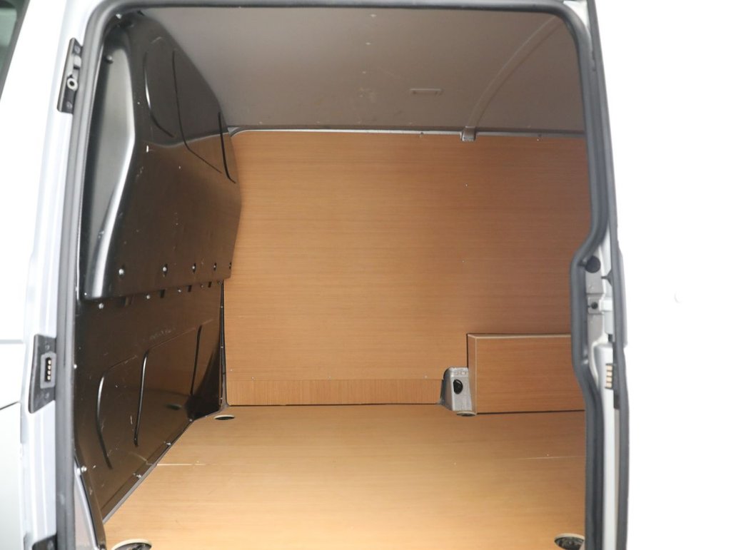 Used Volkswagen Transporter 2021 for sale - 77205517: Photo 38