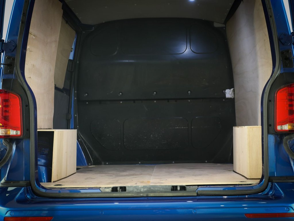 Used Volkswagen Transporter 2022 for sale - 77885061: Photo 16