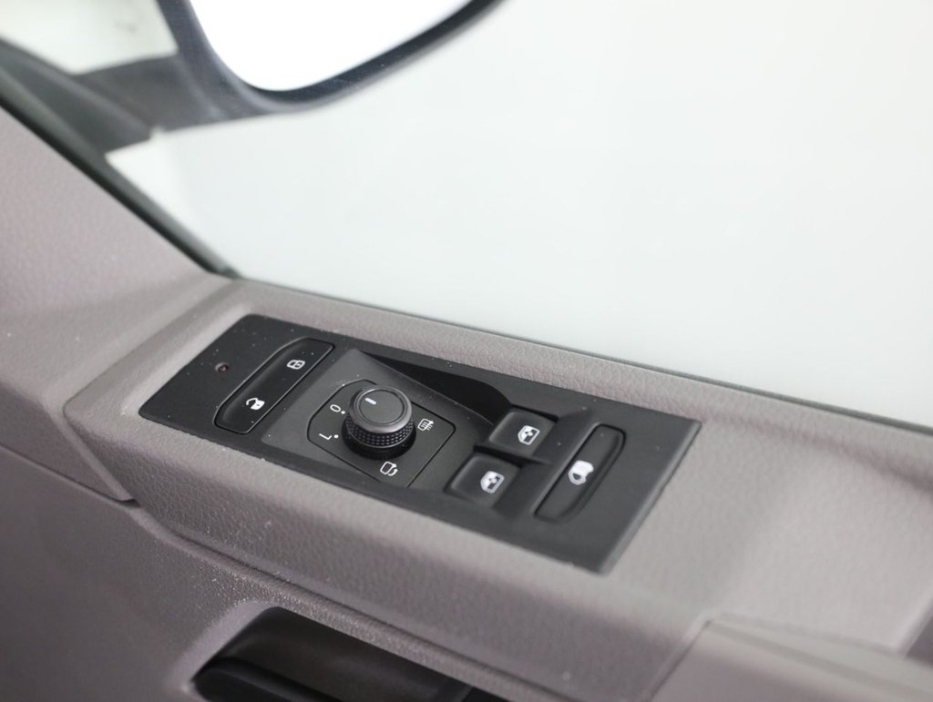 Used Volkswagen Transporter 2020 for sale - 77551852: Photo 30