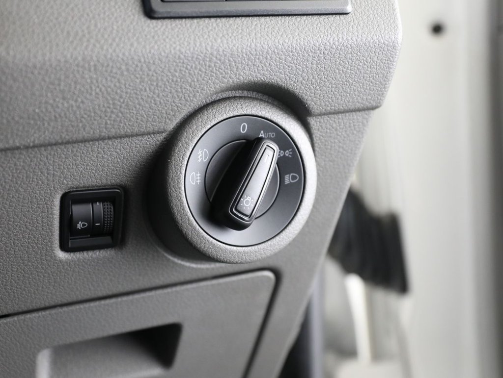 Used Volkswagen Transporter 2020 for sale - 77551852: Photo 32