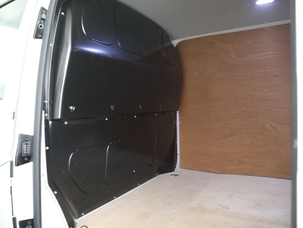 Used Volkswagen Transporter 2020 for sale - 77551852: Photo 43