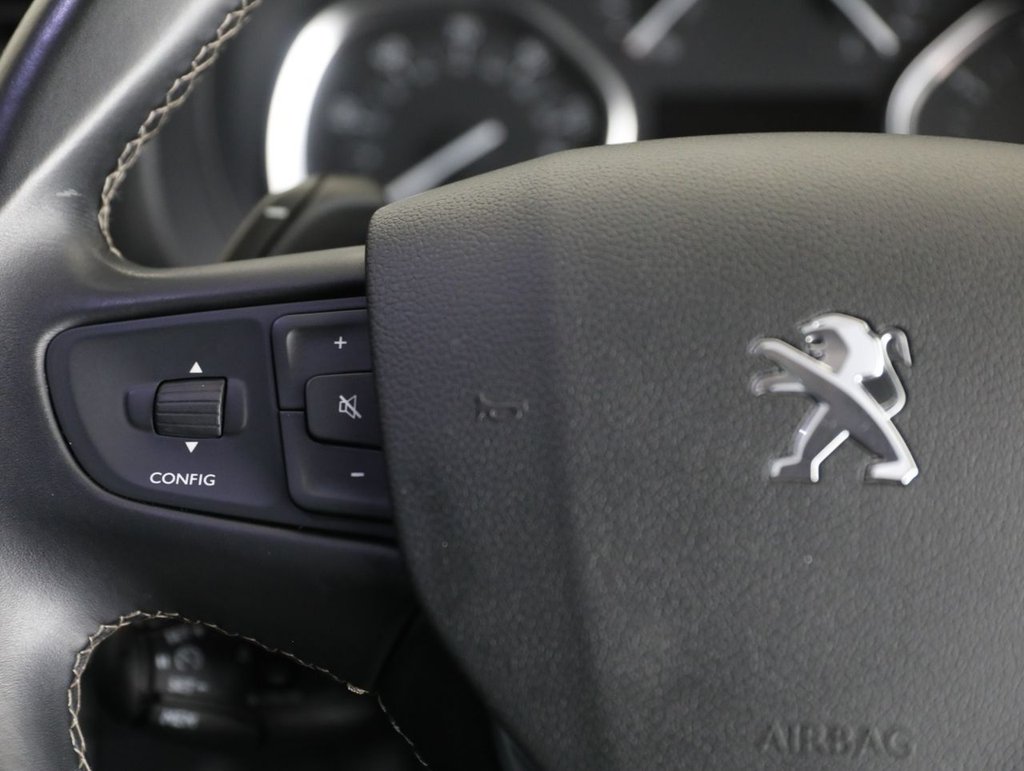 Used Peugeot Traveller 2020 for sale - 77971641: Photo 22