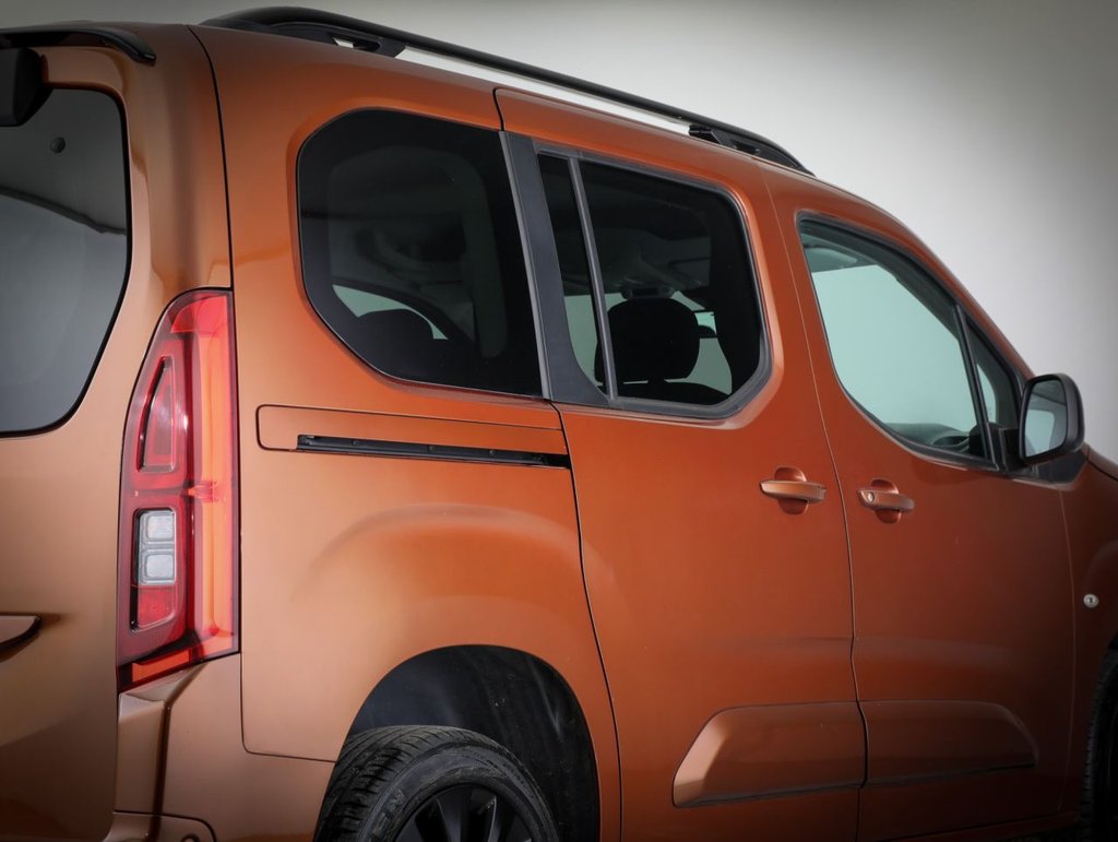 Used Vauxhall Combo Life 2021 for sale - 76914838: Photo 10