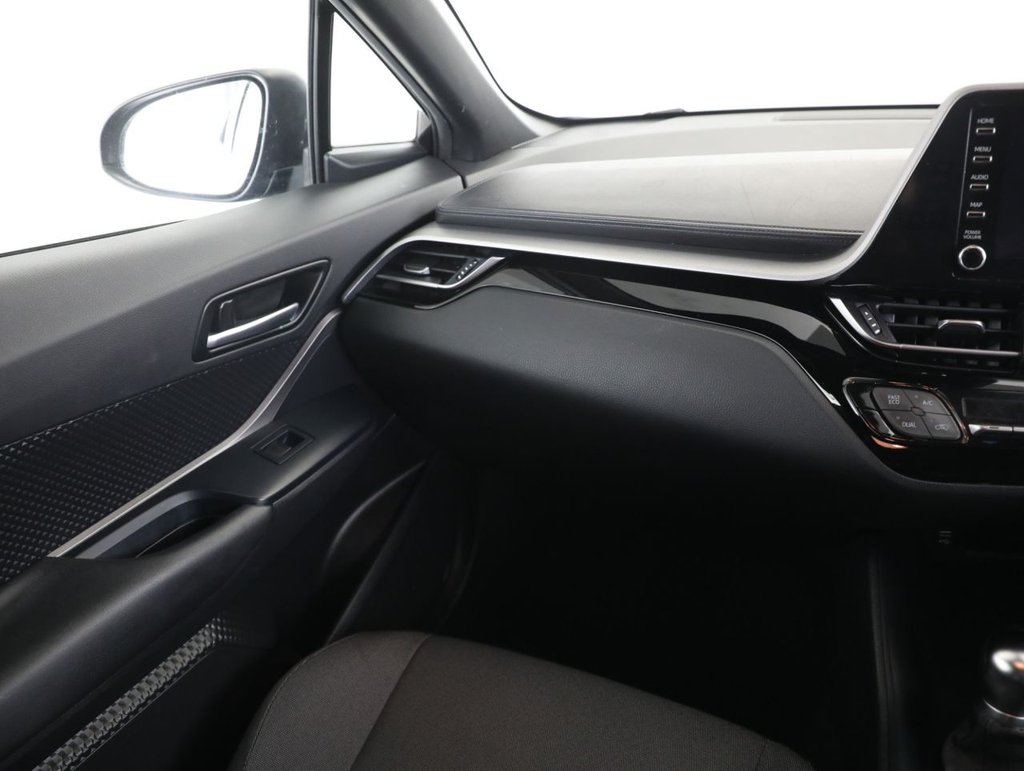 Used Toyota C-HR 2022 for sale - 76773052: Photo 25