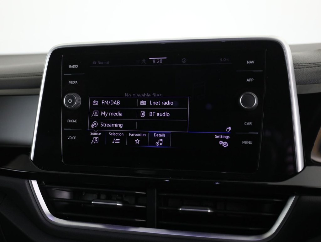 Used Volkswagen T-Roc 2022 for sale - 77205478: Photo 43