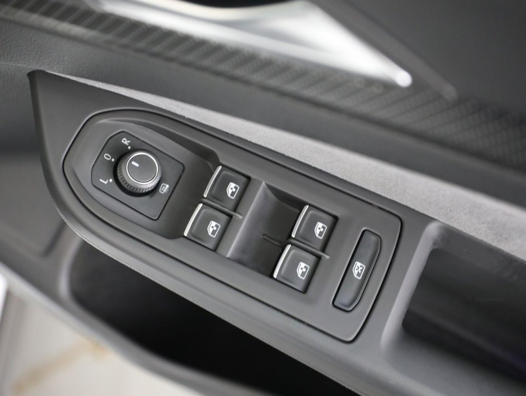 Used Volkswagen Golf 2022 for sale - 76406345: Photo 36