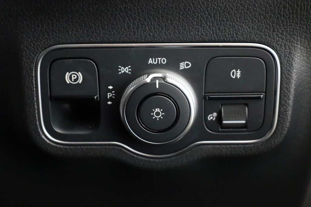 Used Mercedes-Benz EQA 2022 for sale - 76731255: Photo 43