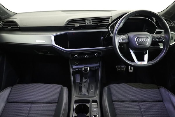 Used Audi Q3 2022 for sale - 76309436: Photo 32