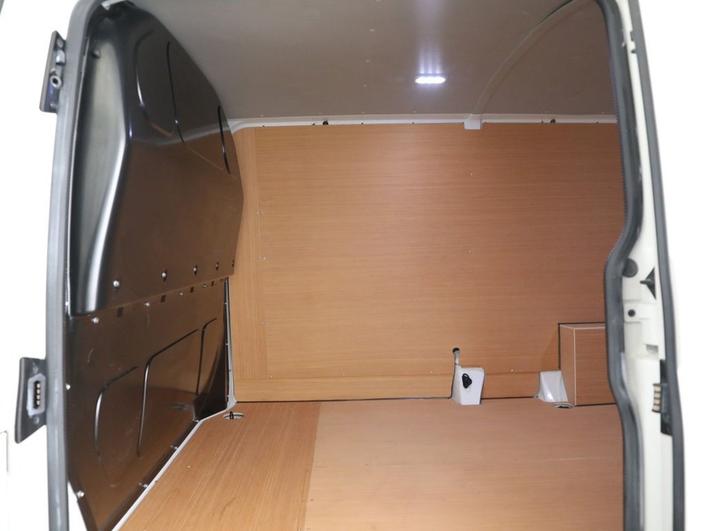 Used Volkswagen Transporter 2021 for sale - 77133036: Photo 35