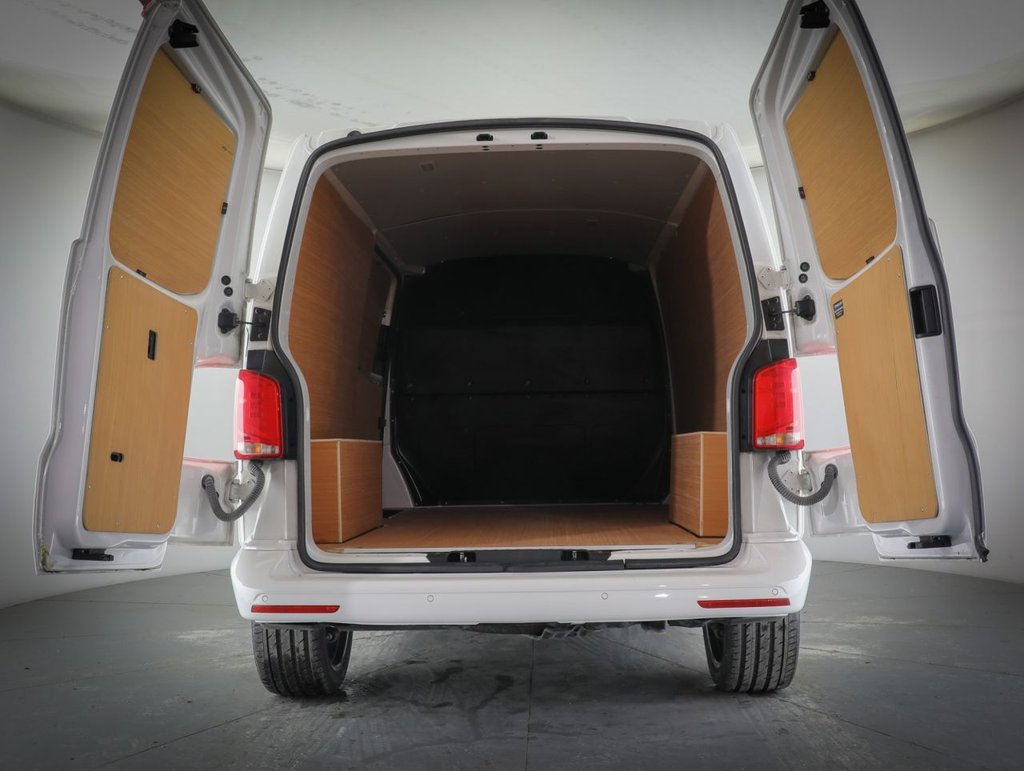 Used Volkswagen Transporter 2021 for sale - 77133036: Photo 40