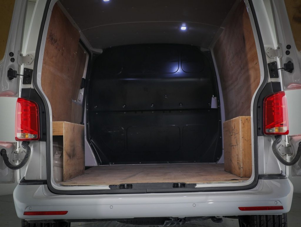 Used Volkswagen Transporter 2023 for sale - 76539687: Photo 16